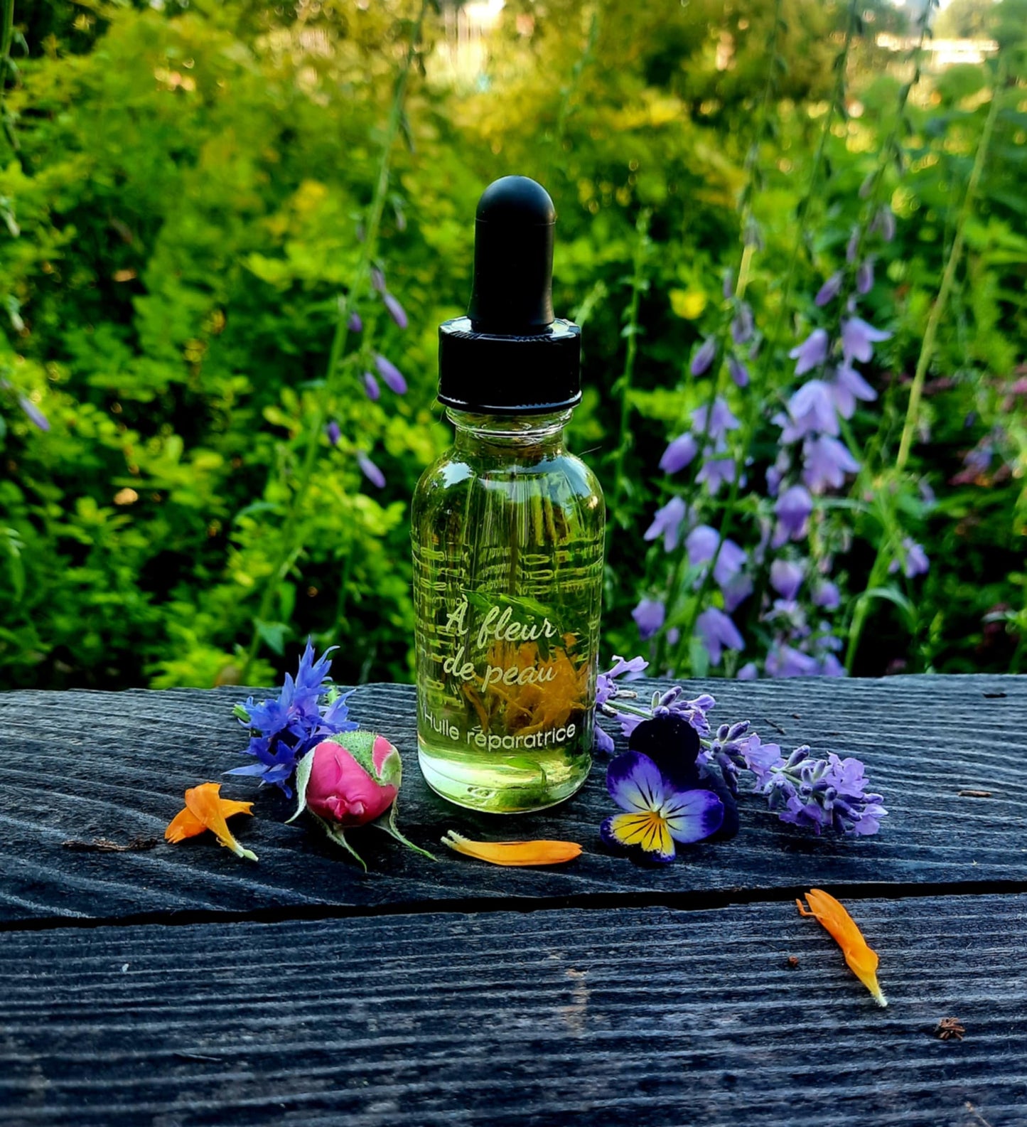 Huile réparatrice - À fleur de peau