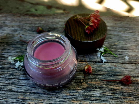 Super moisturizing pink lip balm!