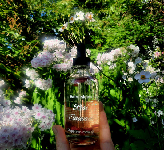 Huile infusée : Roses sauvages - AMOUR